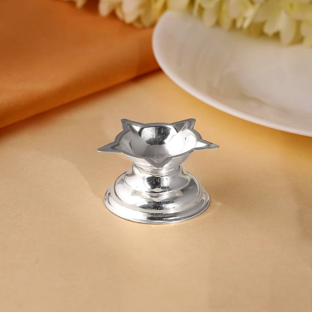 Giva 925 Silver A Panchmukhi Diya : UT031