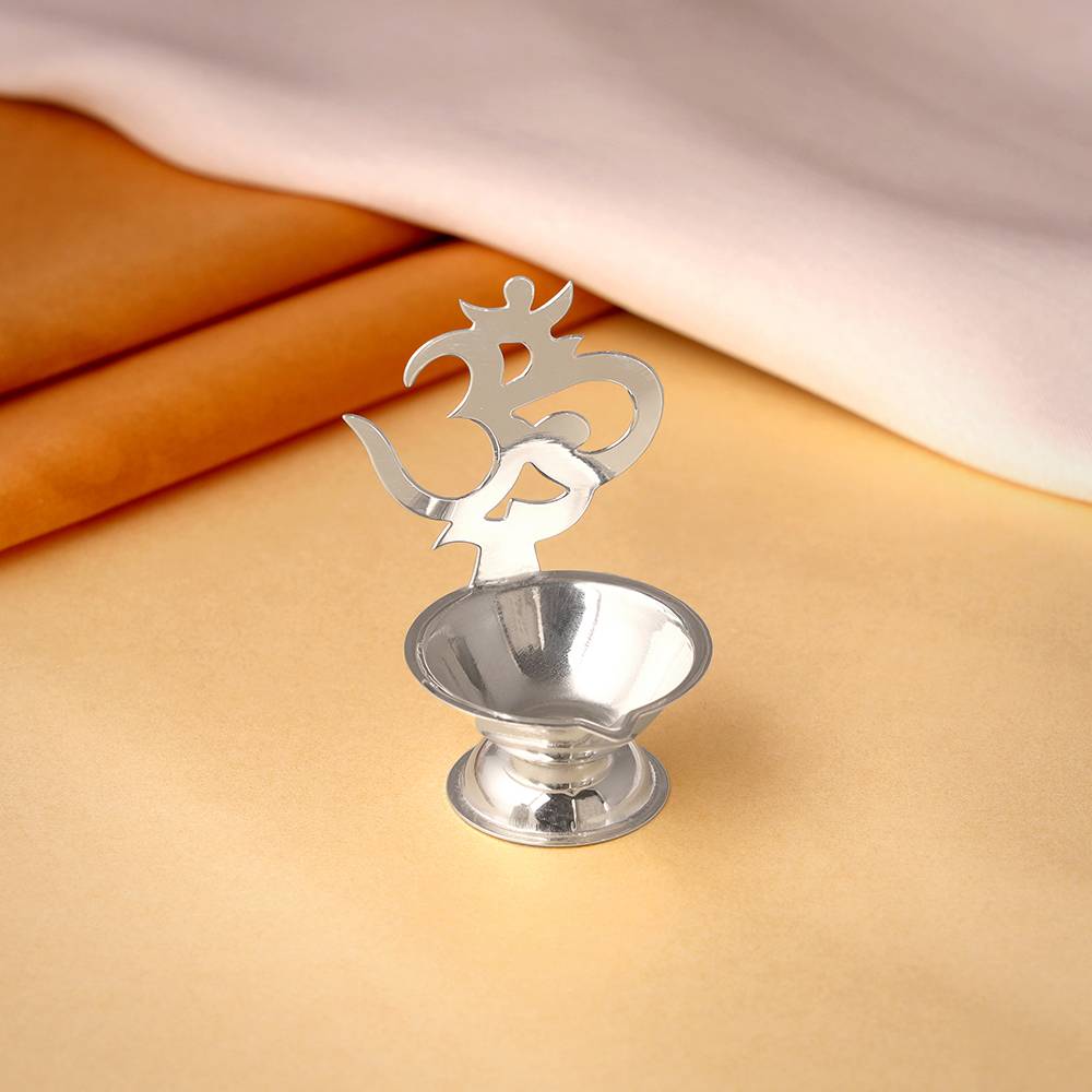 Giva 925 Silver Va Omkar Diya : UT033