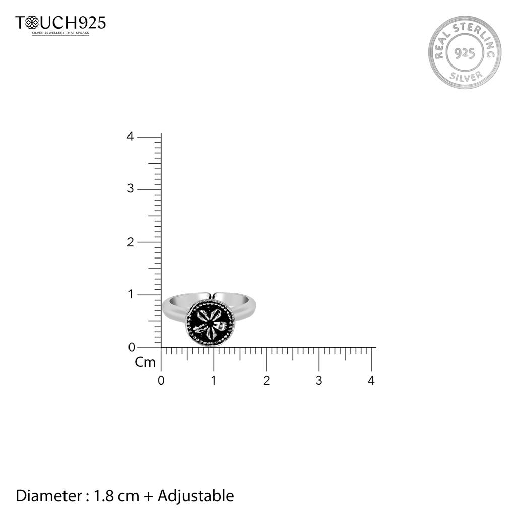 Oxidised Silver Flower Toe Ring : UTR423