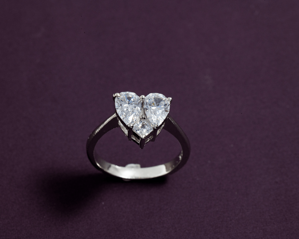 Pollux Heart Ring : R02