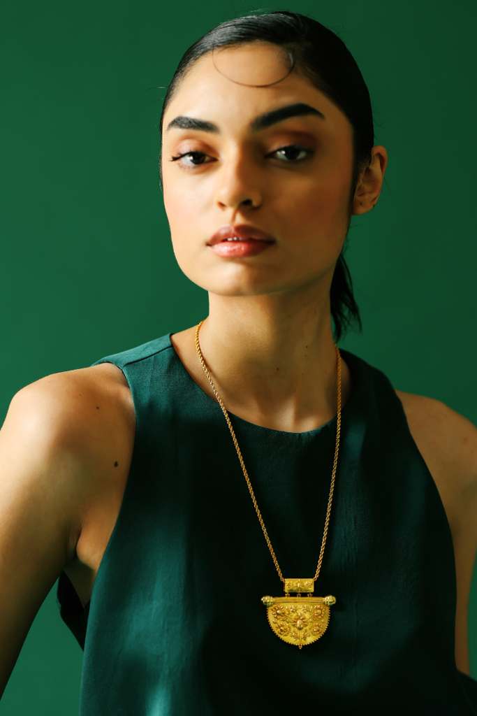 Majestic Arc Long Necklace : SMGHNK14