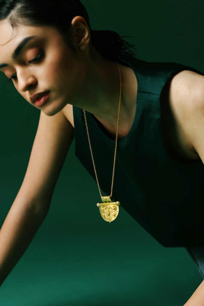 Majestic Arc Long Necklace : SMGHNK14