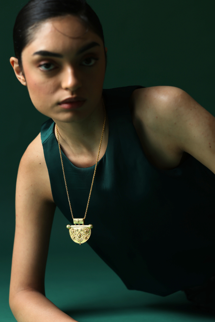 Majestic Arc Long Necklace : SMGHNK14