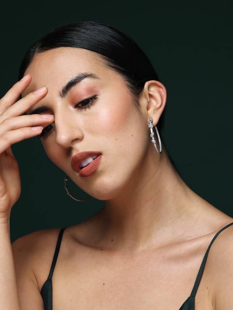 Timeless Love Hoops : VAP24HP03