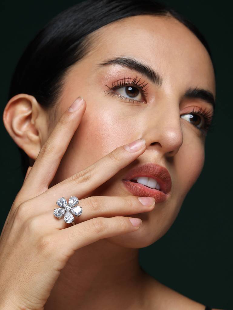 Promise Petal Diamond Ring : VAP24RG02