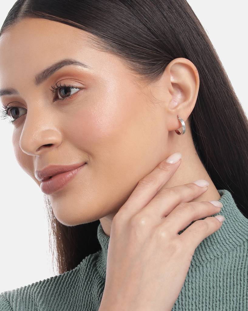 925 Sterling Silver Earrings-Vane900 : VANE900