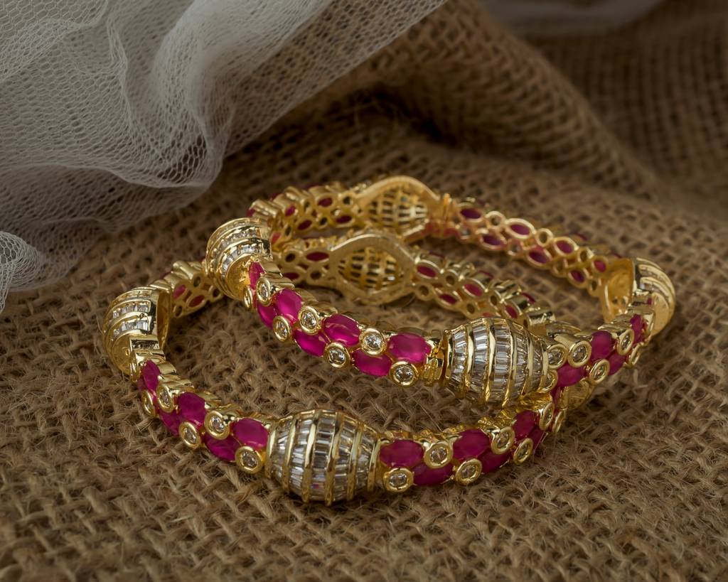 Vivinia By Vidhi Mehra Gold Plated Pink Womens Synthetic Stone Pair Of Bangles-Vb032 : VB032