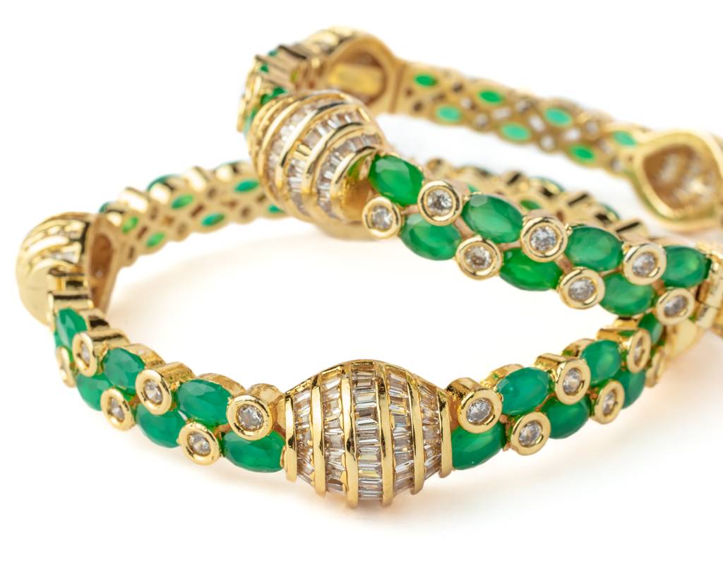 Vivinia By Vidhi Mehra Gold Plated Green Womens Synthetic Stone Pair Of Bangles-Vb033 : VB033