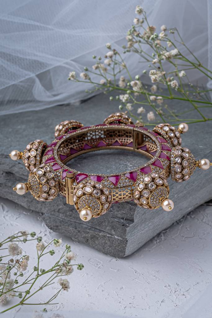 Vivinia By Vidhi Mehra Gold Plated Pink Womens Kundan, Polki Kada-Vb093 : VB093