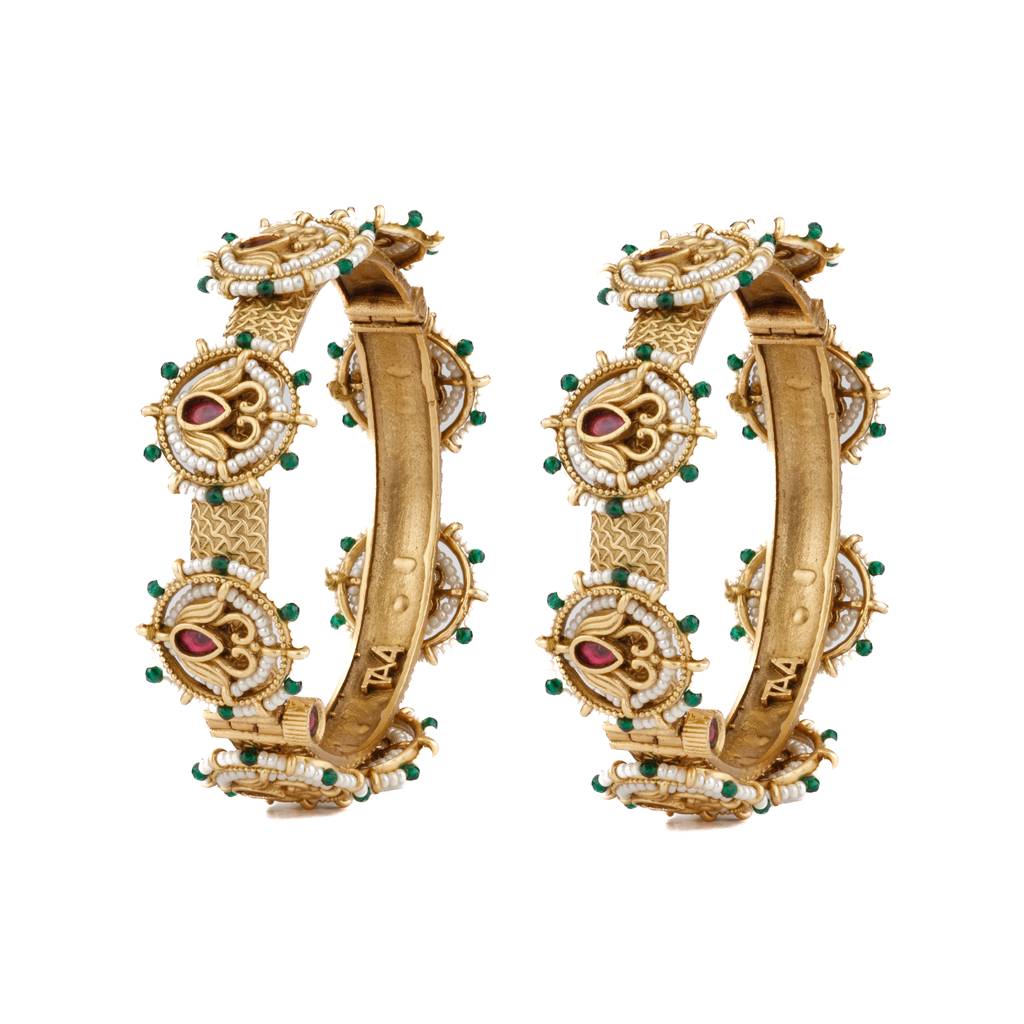 Gold Plated Red Onyx Stone Encircled With Pearls Bangles, Set Of 2 : VB138