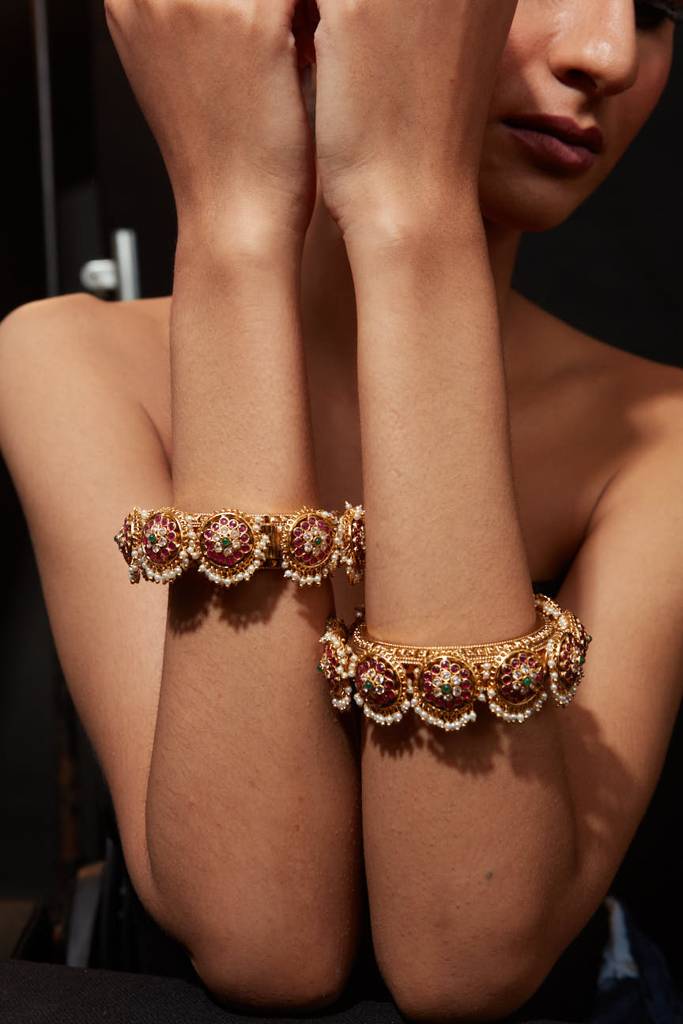 Gold Plated Kundan With Red Onyx Stone Screw Openable Bangles Set Of 2 : VB309