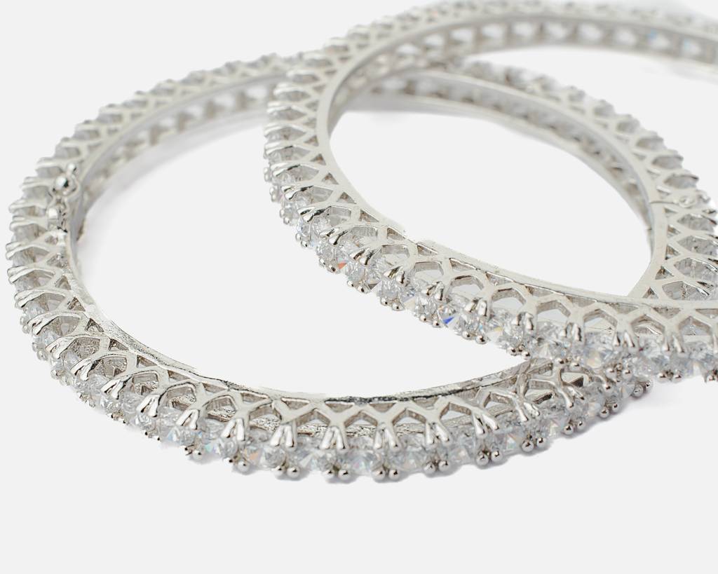 Vivinia By Vidhi Mehra Zia Silver Plated Whitewomens Zircon Pair Of Bangles -Vb425 : VB425