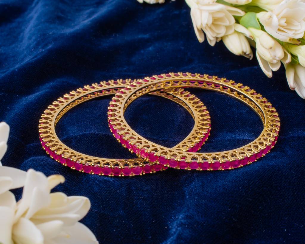 Vivinia By Vidhi Mehra Zia Gold Plated Pinkwomens Zircon Pair Of Bangles -Vb426 : VB426