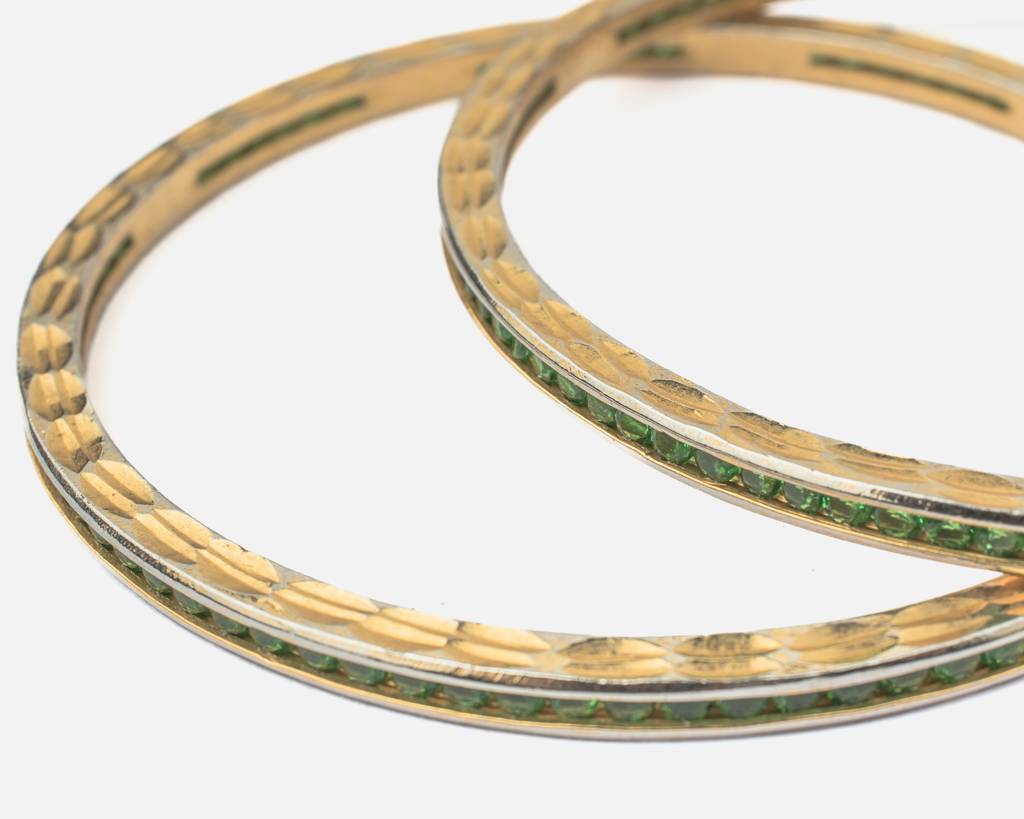 Vivinia By Vidhi Mehra Zia Gold Plated Greenwomens Zircon Pair Of Bangles -Vb430 : VB430