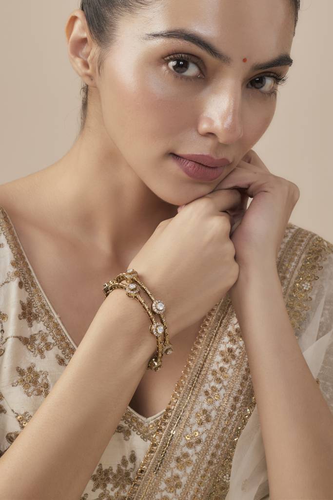 Vivinia By Vidhi Mehra Florence Gold Plated Womens Kundan, Polki Pair Of Bangles -Vb625 : VB625