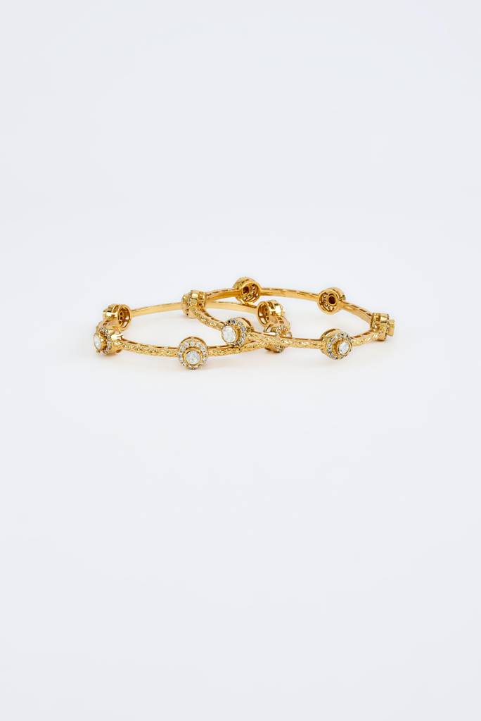 Vivinia By Vidhi Mehra Gold Plated Womens Synthetic Stone Pair Of Bangles-Vb626 : VB626