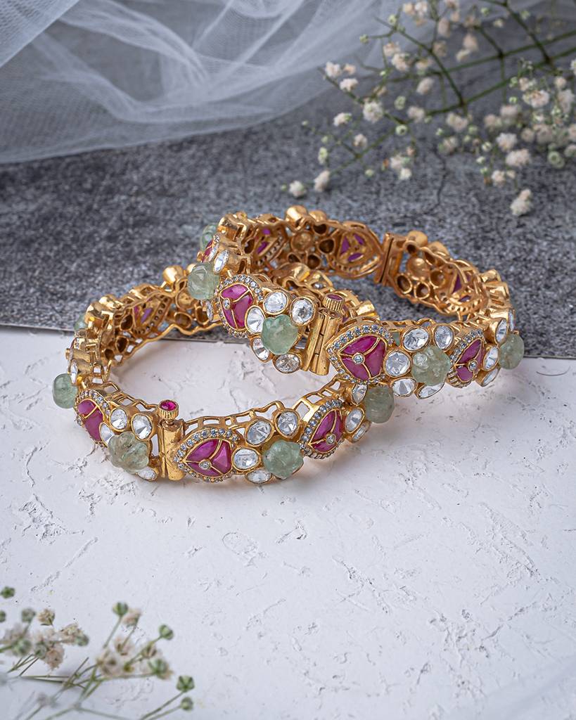 Vivinia By Vidhi Mehra Antara Gold Plated Multicolored Womens Kundan, Polki Pair Of Bangles -Vb628 : VB628