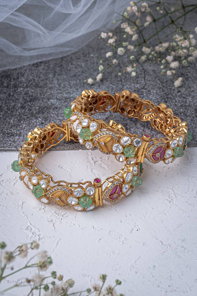 Vivinia By Vidhi Mehra Antara Gold Plated Multicolored Womens Kundan, Polki Pair Of Bangles -Vb628 : VB628