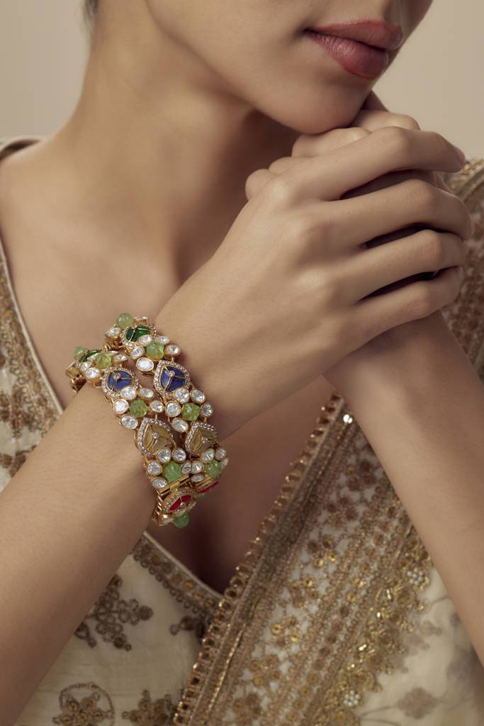 Vivinia By Vidhi Mehra Antara Gold Plated Multicolored Womens Kundan, Polki Pair Of Bangles -Vb629 : VB629