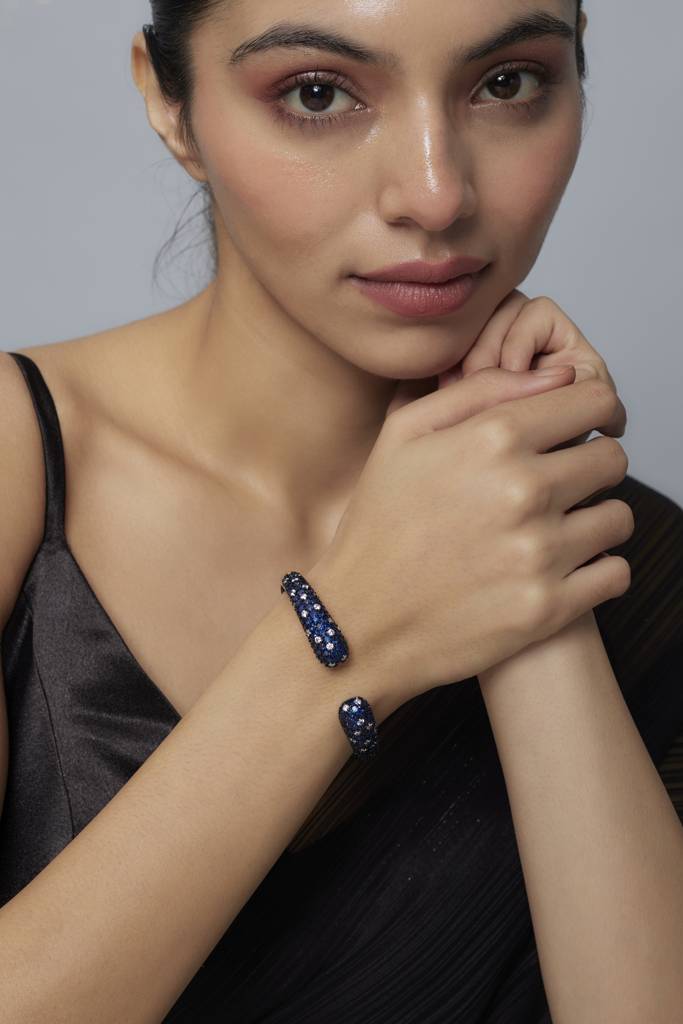 Vivinia By Vidhi Mehra Zia Silver Plated Blue Womens Zircon Kadas (Freesize)-Vb637 : VB637