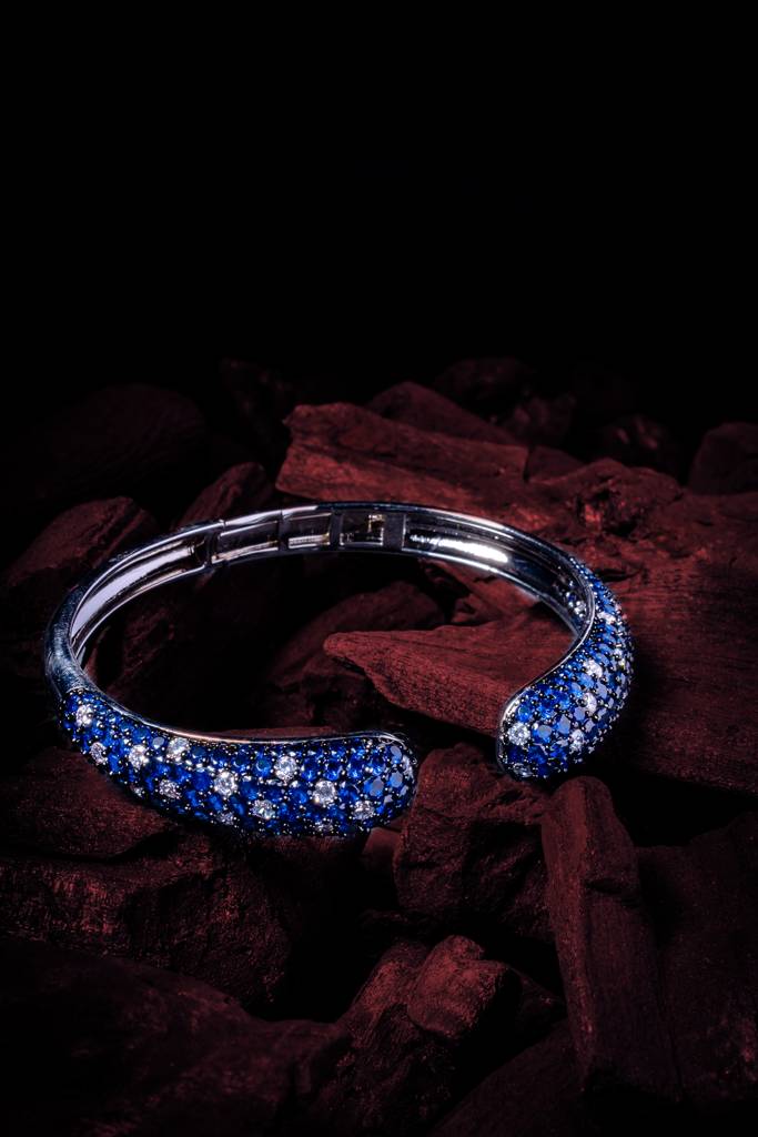 Vivinia By Vidhi Mehra Zia Silver Plated Blue Womens Zircon Kadas (Freesize)-Vb637 : VB637
