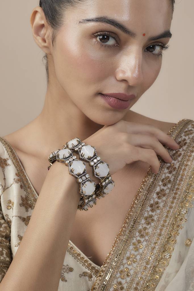 Vivinia By Vidhi Mehra Burgundy Gold Plated White Womens Kundan, Polki Pair Of Bangles -Vb649 : VB649