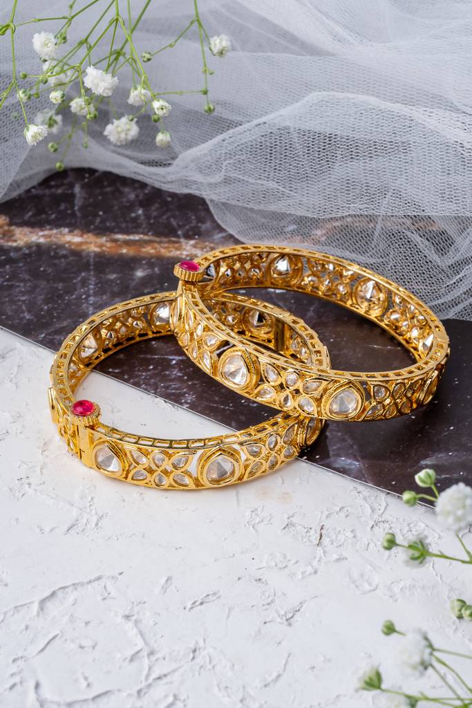 Vivinia By Vidhi Mehra Gold Plated Womens Kundan, Polki Pair Of Bangles-Vb653 : VB653