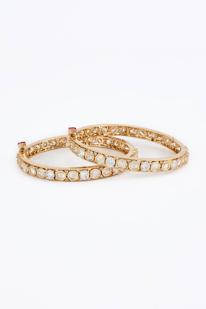 Vivinia By Vidhi Mehra Saadgi Gold Plated White Womens Kundan, Polki Pair Of Bangles -Vb657 : VB657