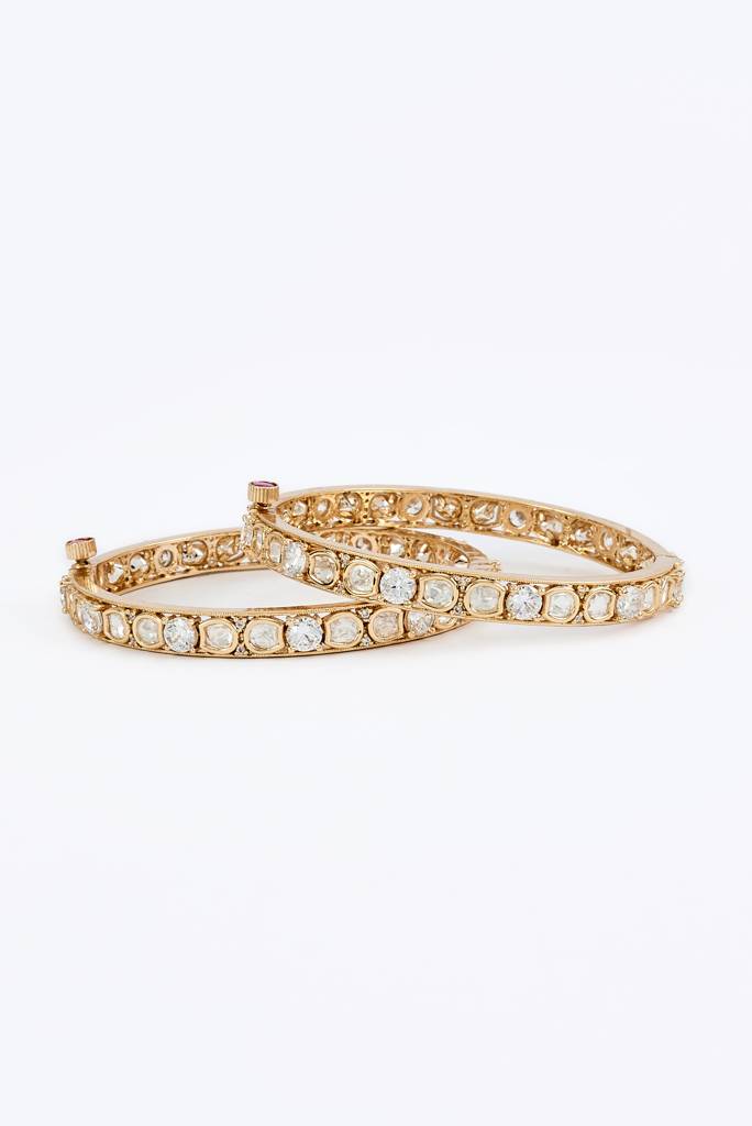 Vivinia By Vidhi Mehra Saadgi Gold Plated White Womens Kundan, Polki Pair Of Bangles -Vb657 : VB657