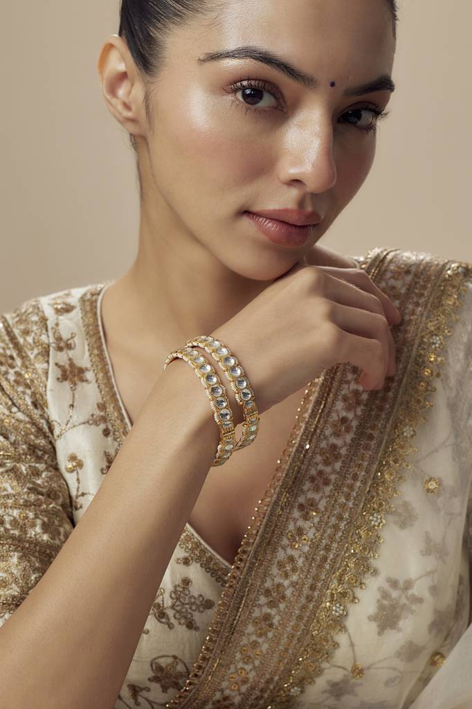 Vivinia By Vidhi Mehra Saadgi Gold Plated White Womens Kundan, Polki Pair Of Bangles -Vb663 : VB663
