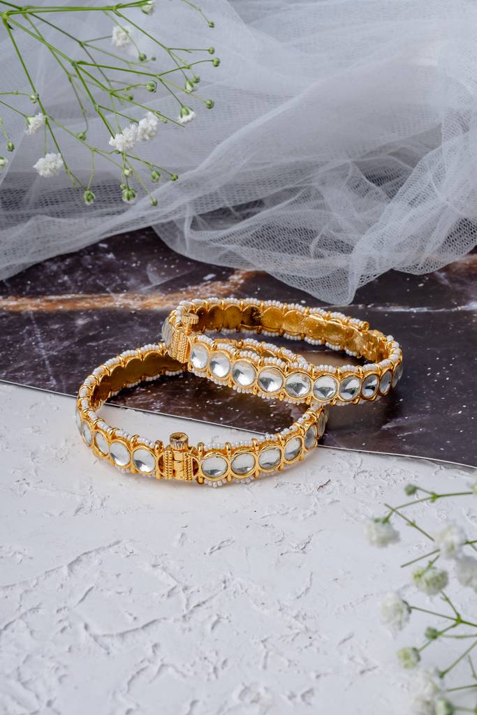 Vivinia By Vidhi Mehra Saadgi Gold Plated White Womens Kundan, Polki Pair Of Bangles -Vb663 : VB663