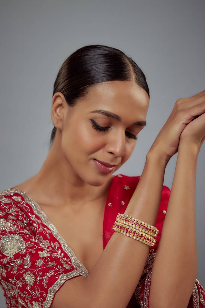 Vivinia By Vidhi Mehra Saadgi Gold Plated Pink Kundan, Polki Womens Pair Of Bangles -Vb677 : VB677