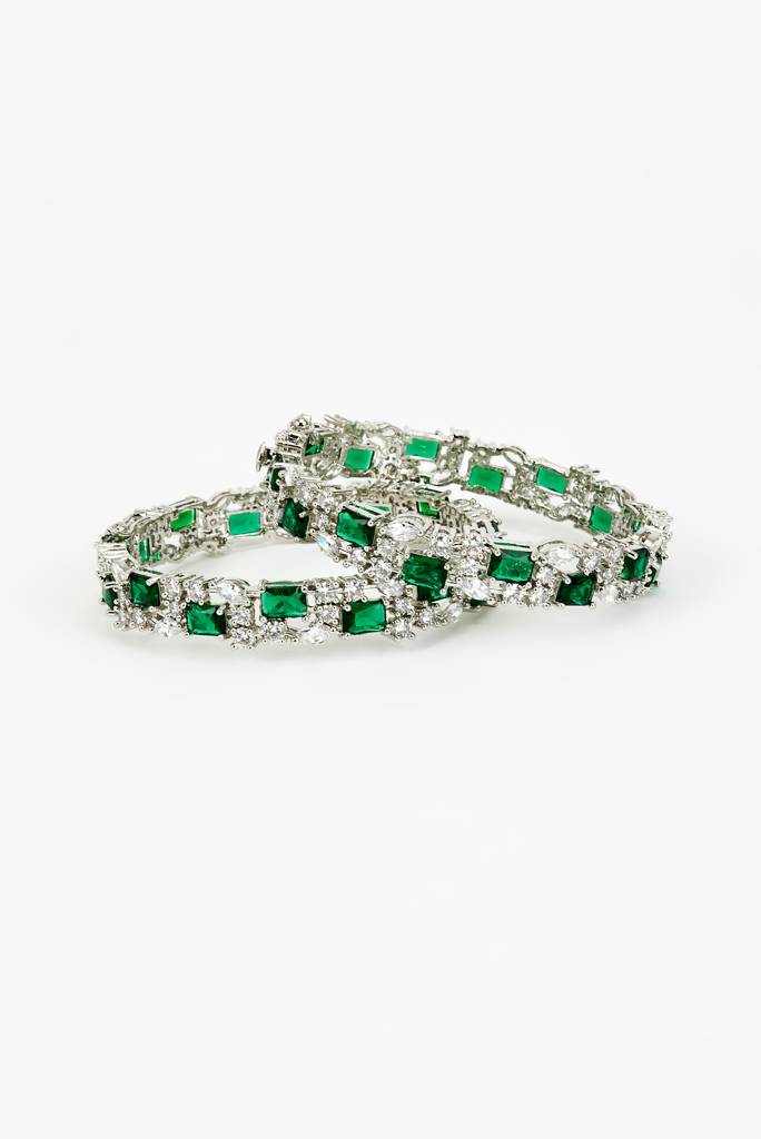 Vivinia By Vidhi Mehra Zia Silver Plated Green Zircon Womens Pair Of Bangles-Vb686 : VB686