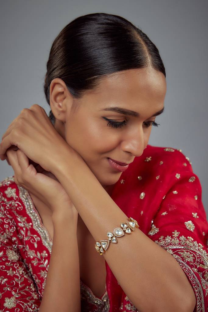 Vivinia By Vidhi Mehra Burgundy Gold Plated Kundan, Polki Womens Bracelet (Freesize)-Vb695 : VB695