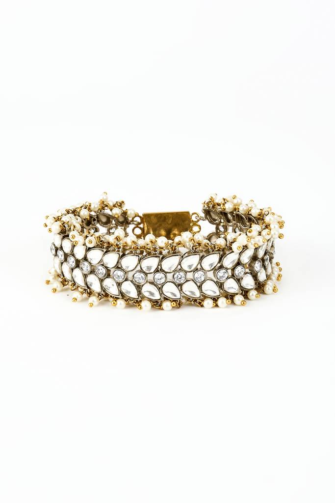 Vivinia By Vidhi Mehra Burgandi Gold Plated White Kundan, Polki Womens Bracelet -Vb700 : VB700