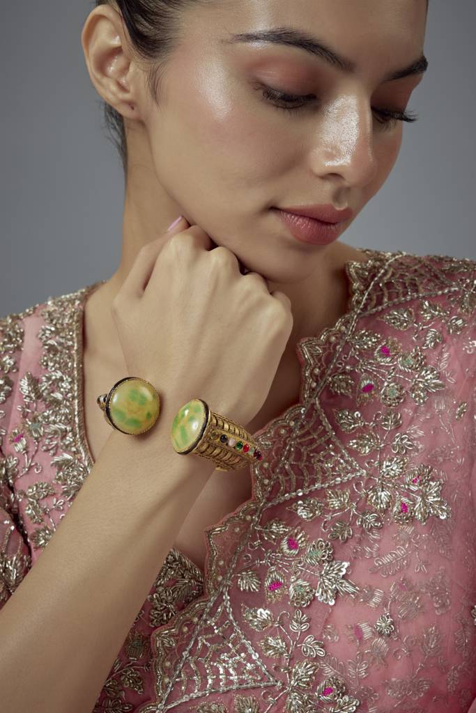 Vivinia By Vidhi Mehra Florence Gold Plated Green Kundan, Polki Womens Kadas -Vb703 : VB703