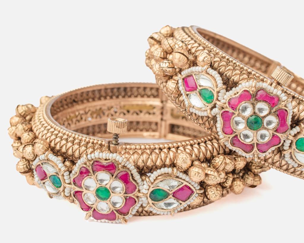 Vivinia By Vidhi Mehra Ismarrah 2.0 Gold Plated Synthetic Stone Bangles ( Set Of 2 )-Vb738 : VB738