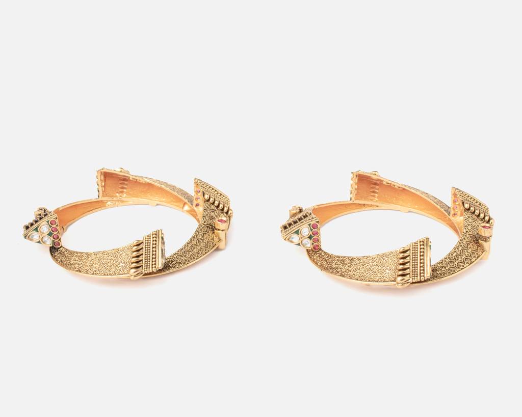 Vivinia By Vidhi Mehra Ismarrah 2.0 Gold Plated Temple Bangles ( Set Of 2 )-Vb740 : VB740