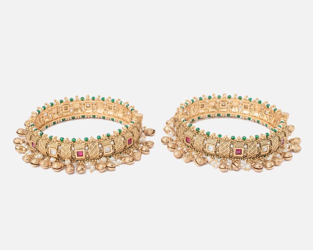 Vivinia By Vidhi Mehra Ismarrah 2.0 Gold Plated Temple Bangles ( Set Of 2 )-Vb750 : VB750