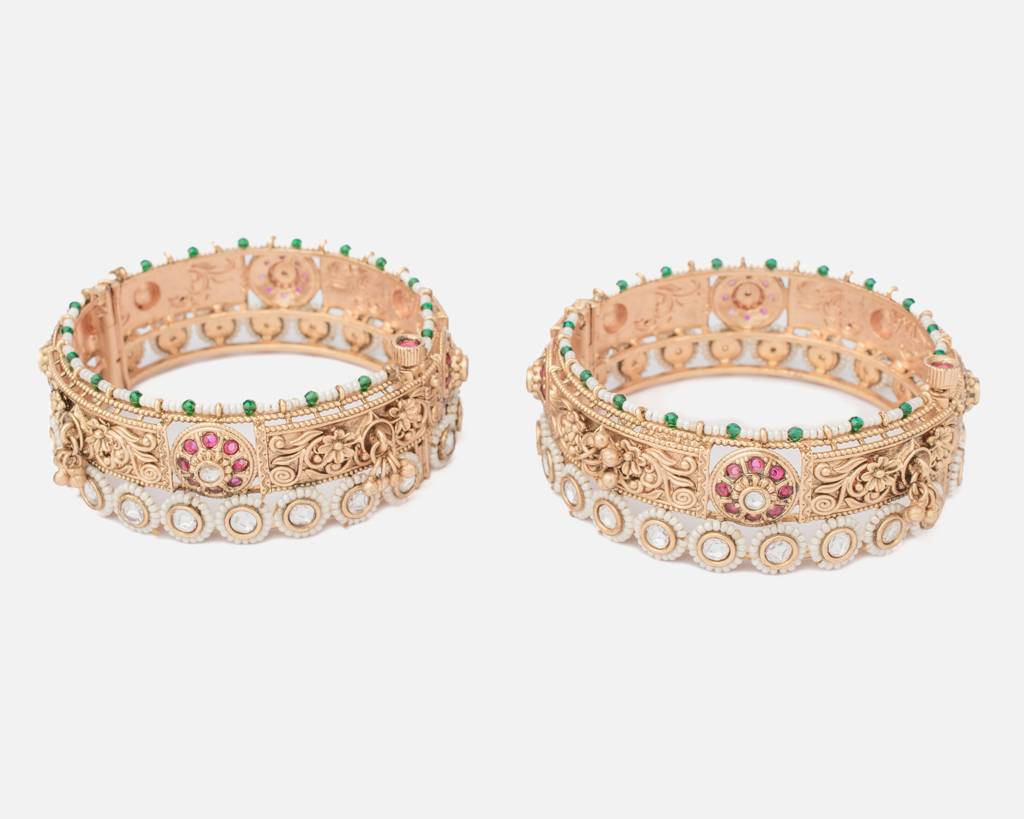 Vivinia By Vidhi Mehra Ismarrah 2.0 Gold Plated Temple Bangles ( Set Of 2 )-Vb756 : VB756