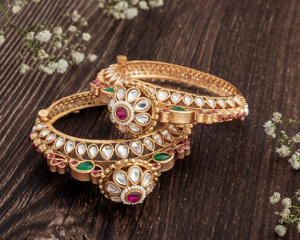 Vivinia By Vidhi Mehra Ismarrah 2.0 Gold Plated Kundan/Polki Bangles ( Set Of 2 )-Vb759 : VB759