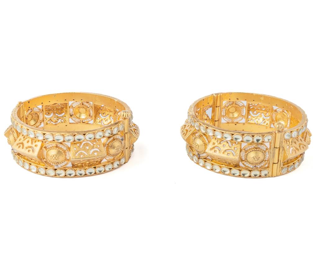 Vivinia By Vidhi Mehra Gold Plated Womens Kundan, Polki Pair Of Bangles-Vb784 : VB784
