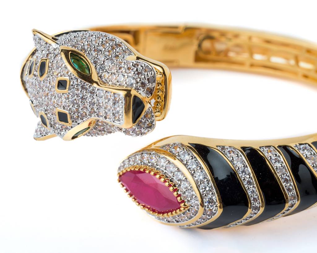 Vivinia By Vidhi Mehra Florence Gold Plated Pink Womens Kada -Vb791 : VB791