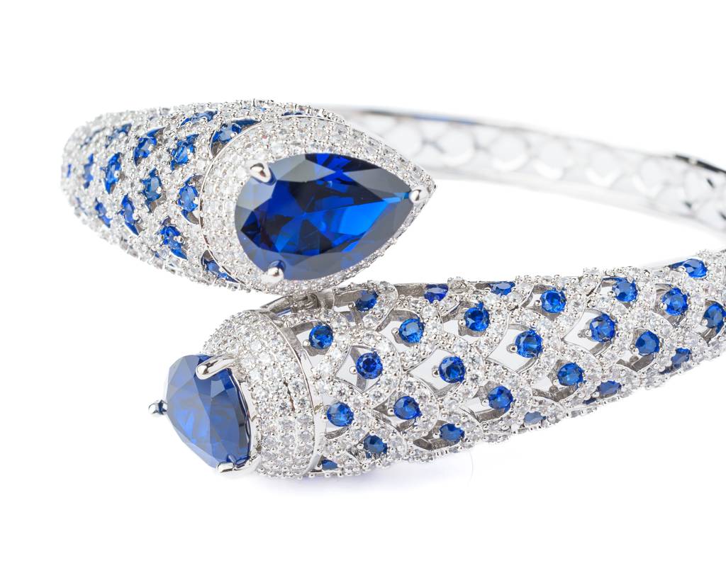 Vivinia By Vidhi Mehra Florence Silver Plated Blue Womens Kada -Vb796 : VB796