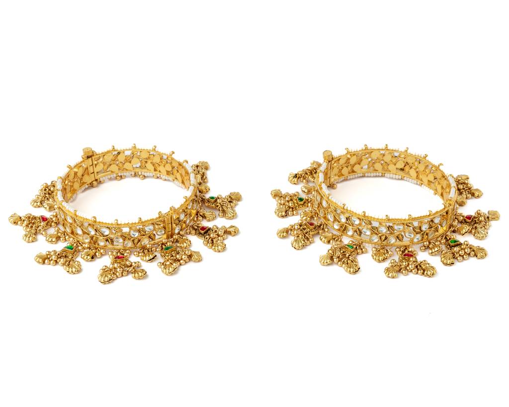Vivinia By Vidhi Mehra Gold Plated Multicolored Womens Kundan, Polki Pair Of Bangles-Vb800 : VB800