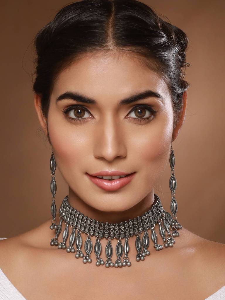 Metallic Silver Plated & Beaded Oxidized Jewellery Set : NL-JS24-40376