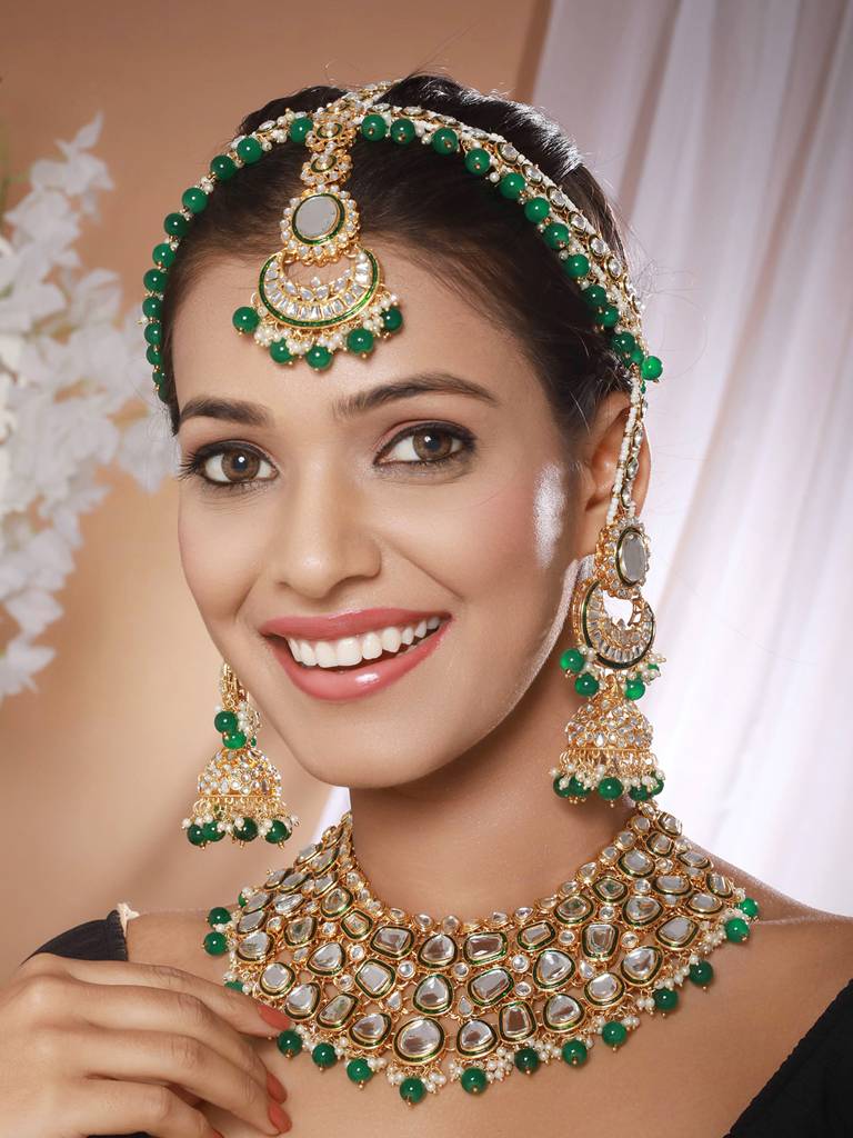 Gold-Plated Green & White Kundan-Studded & Beaded Handcrafted Jewellery Set : NL-JS23-40343