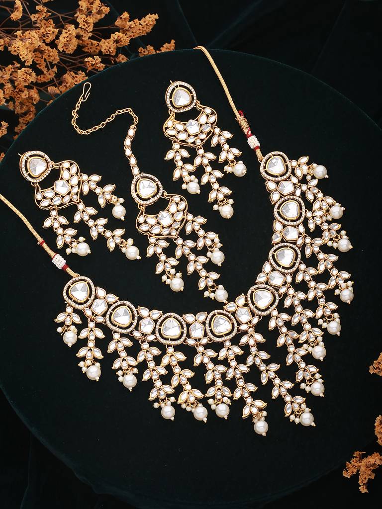 Gold Plated Stones Studded & Beaded Jewellery Set : NL-JS23-40367