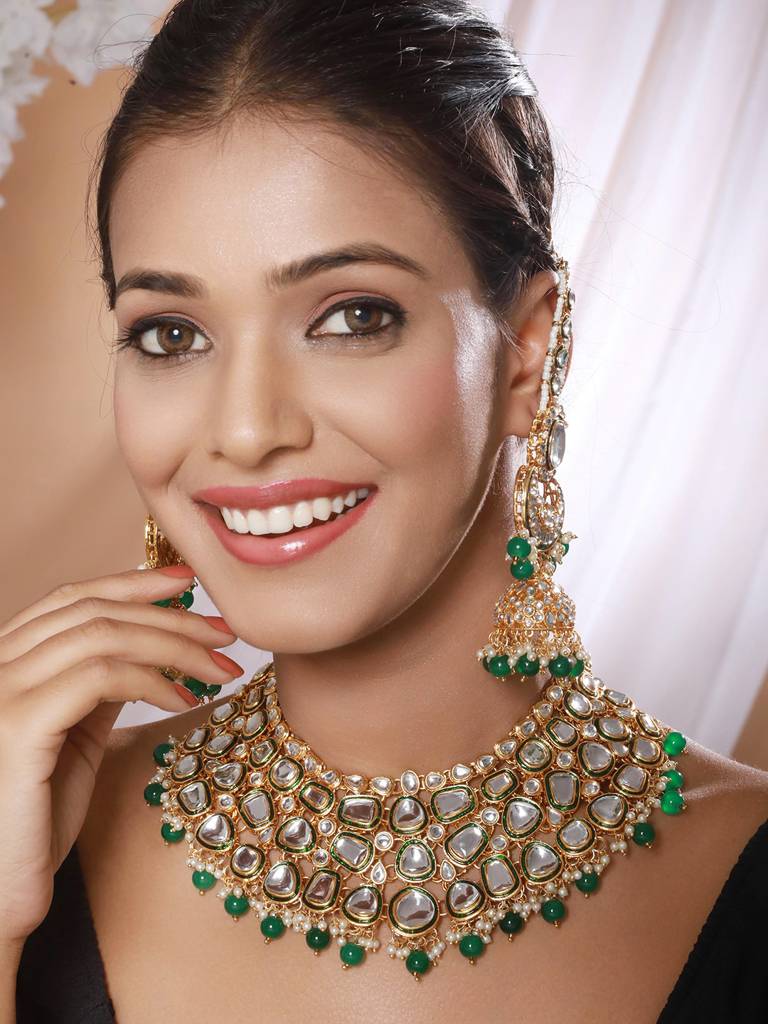 Gold-Plated Green & White Kundan-Studded & Beaded Handcrafted Jewellery Set : NL-JS23-40343