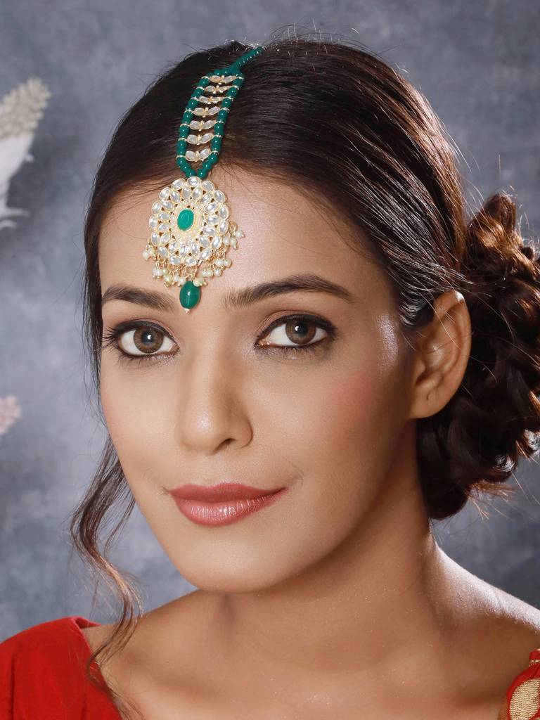 Gold-Plated Green & White Kundan Studded & Pearl Beaded Maang Tikka : MTK-JS23-11064
